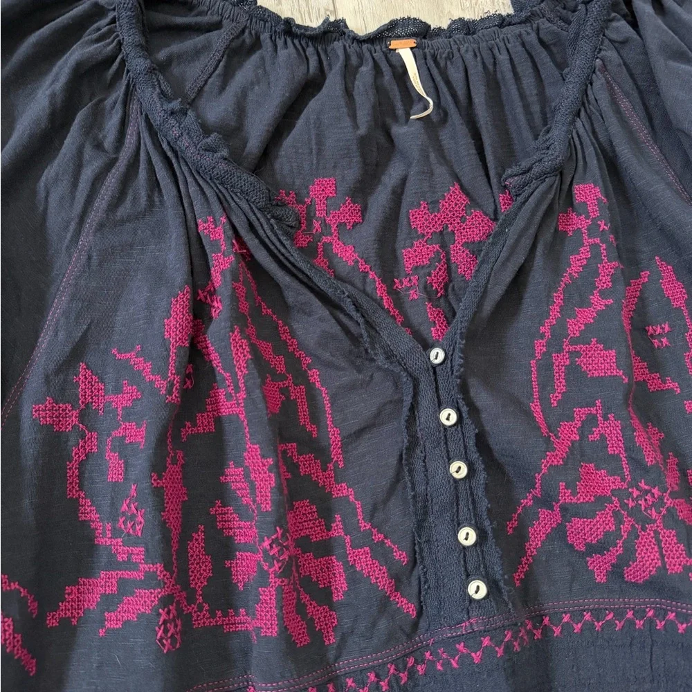 Free People Persuasion Embroidered Boho Floral Blouse size medium - Picture 6 of 14